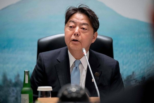 云策略 中方大批新式装备亮相后，日本内阁终于出现服软迹象，这一句话很不情愿！