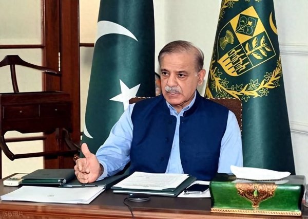 亿财配资 刚见完印度外长，阿塔就和巴铁交火，损伤比1：10，阿塔紧急派出王牌部队！